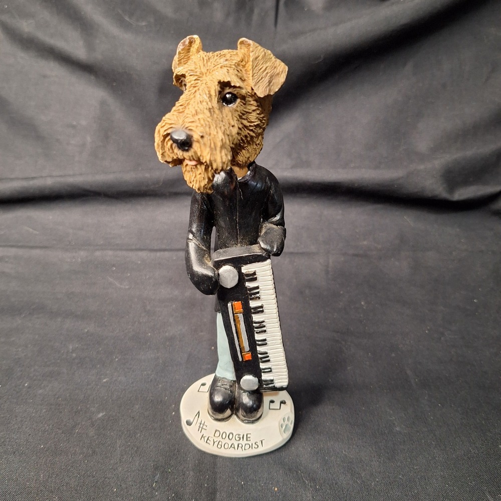Animal‎ Connection Airedale Terrier Doogie Keyboardist Dog Figurine Musician
